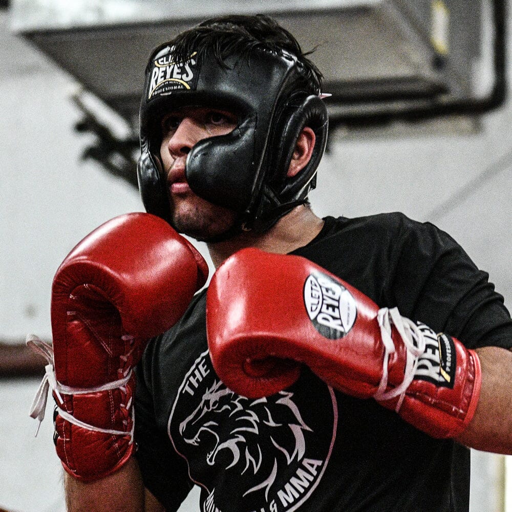 Cleto Reyes Cheek Protection Head Gear Red - Image 5