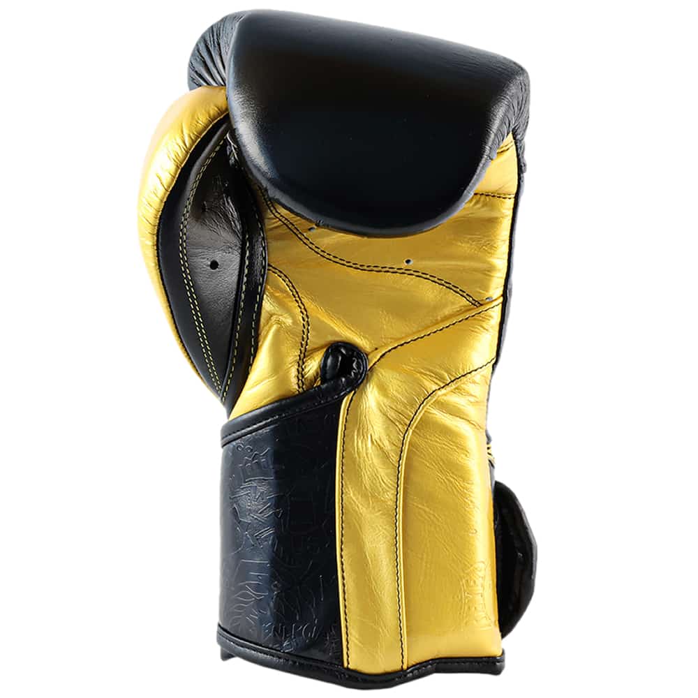 Cleto Reyes High Precision Boxing Gloves Black/Gold - Image 3