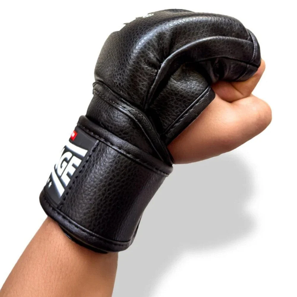 Engage Essential 4oz MMA Grappling Gloves Black - Image 2
