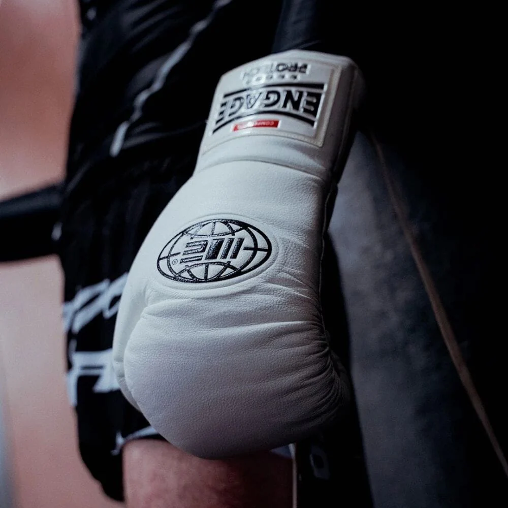 Engage Pro-Tech Competition Laced Boxing Gloves White - Image 5