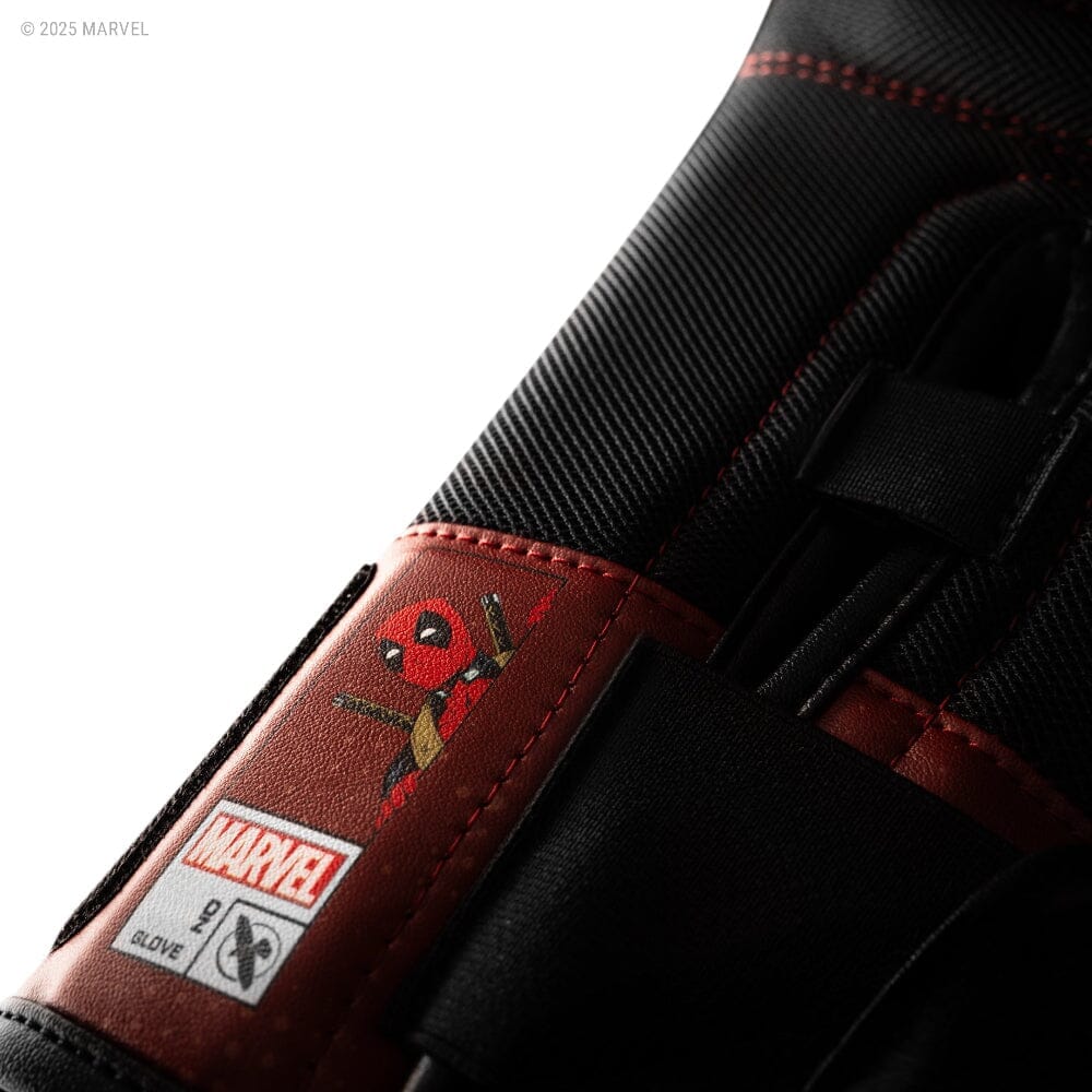 Hayabusa Youth Marvel Classic Deadpool Boxing Gloves - Image 13
