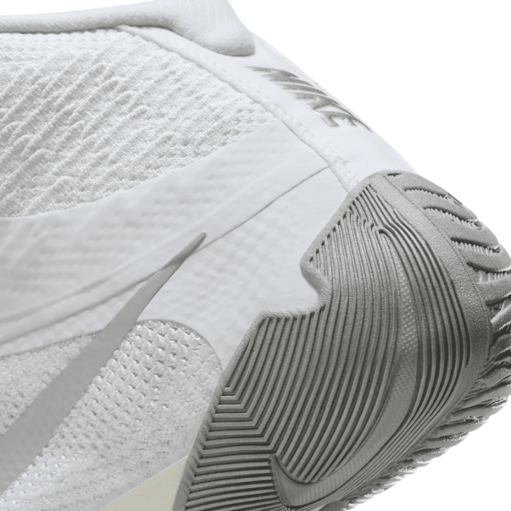 Nike Tawa Wrestling Boots White/Silver - Image 6