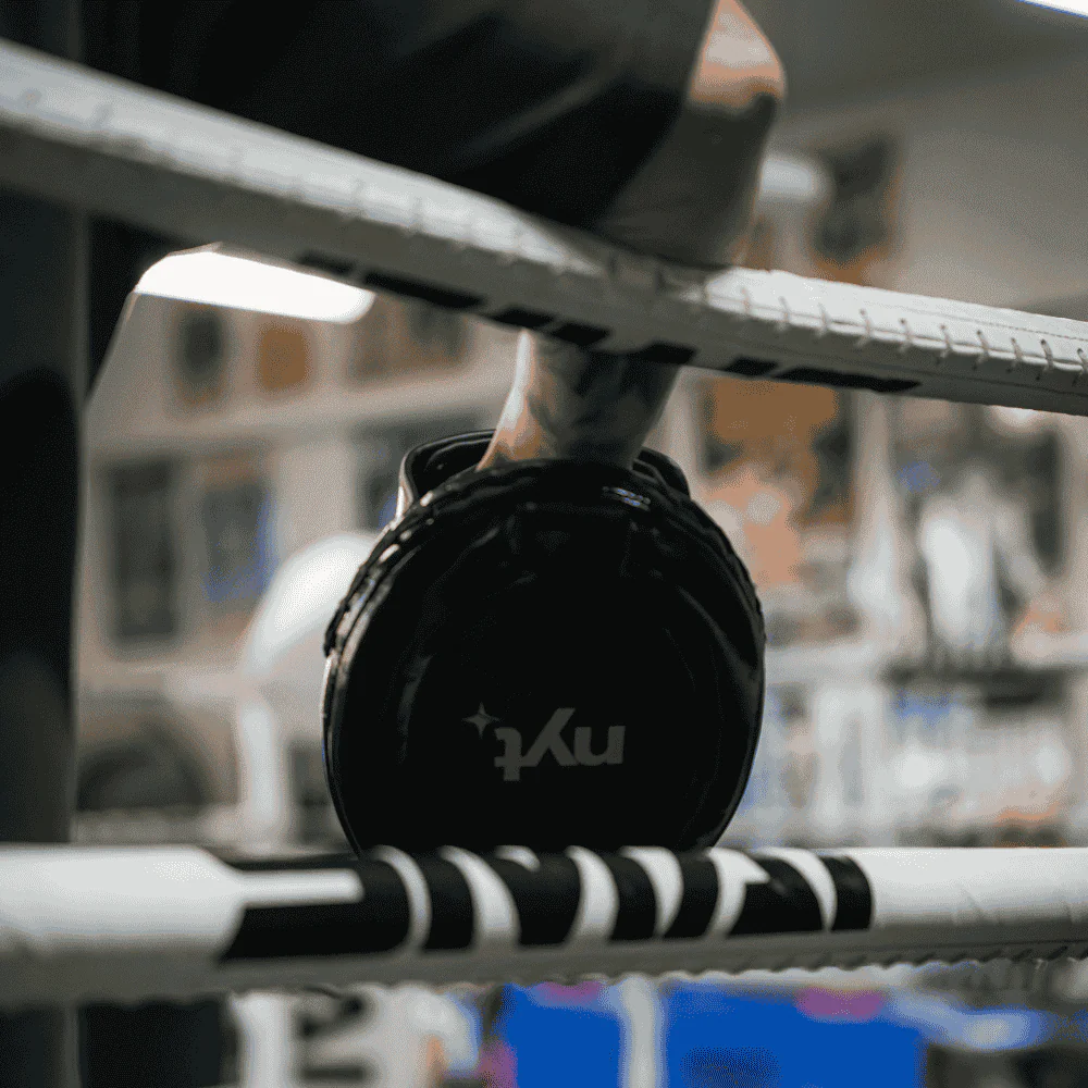 NYT Pulse Boxing Focus Mitts - Image 15