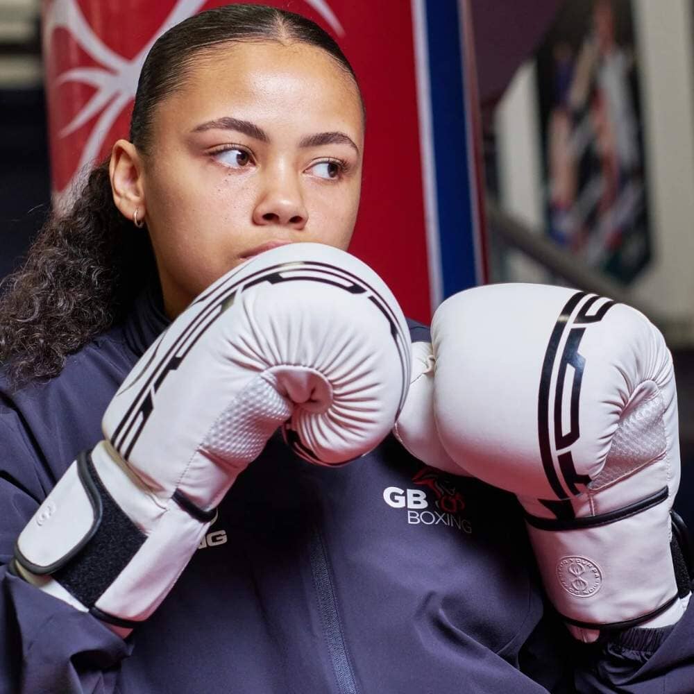 Sting Armaplus Boxing Gloves White/Black - Image 2