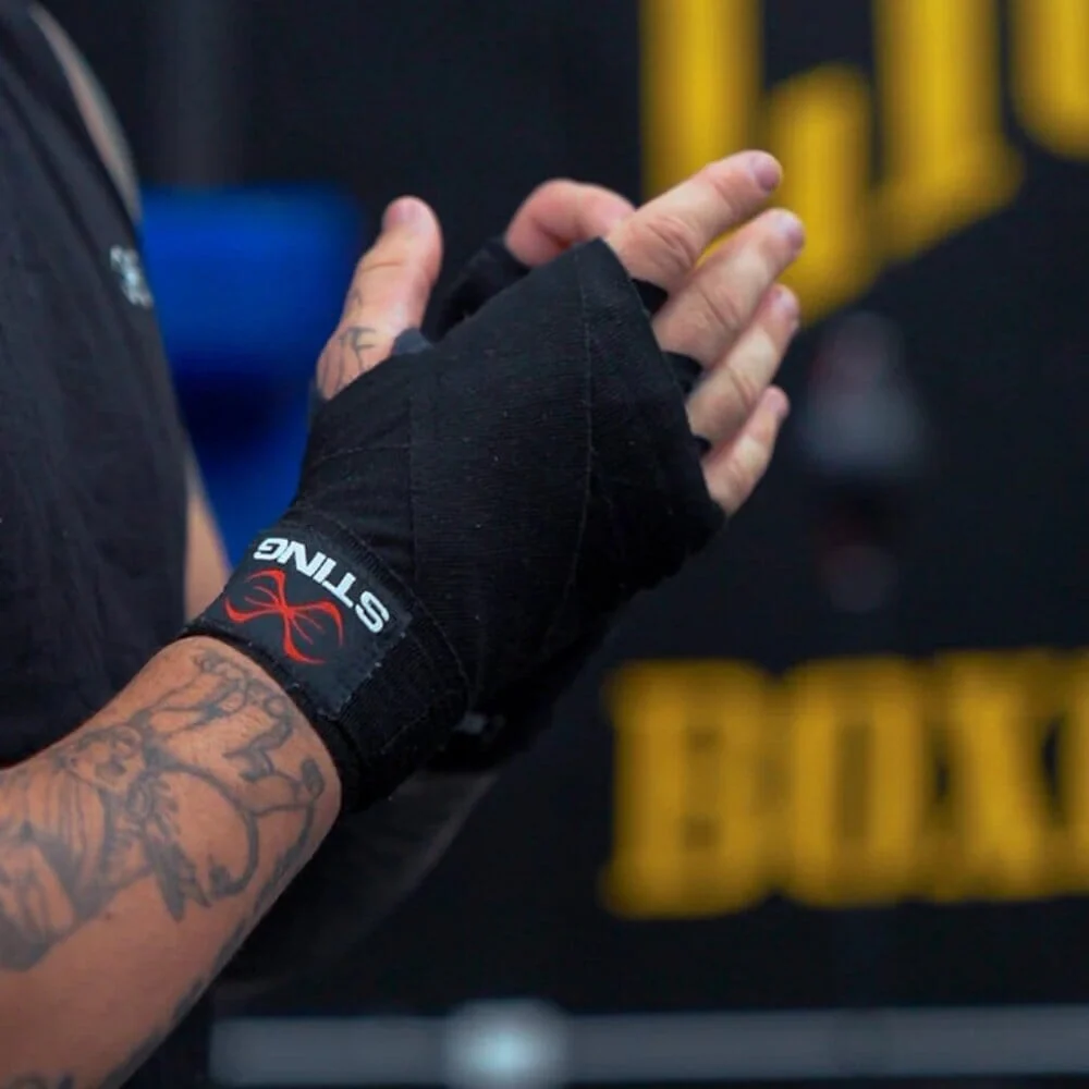 Sting Elasticised 4.5M Hand Wraps Red - Image 2