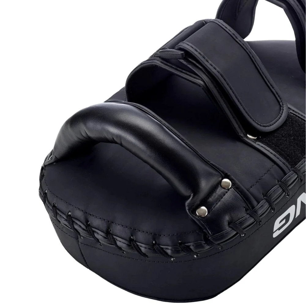 Sting Python Thai Kick Pads Black/White - Image 5