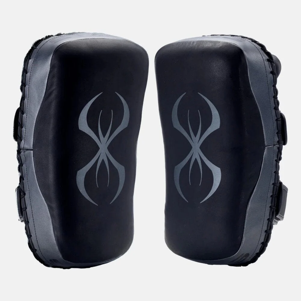 Sting Taipan Thai Kick Pads Black/Grey - Image 2
