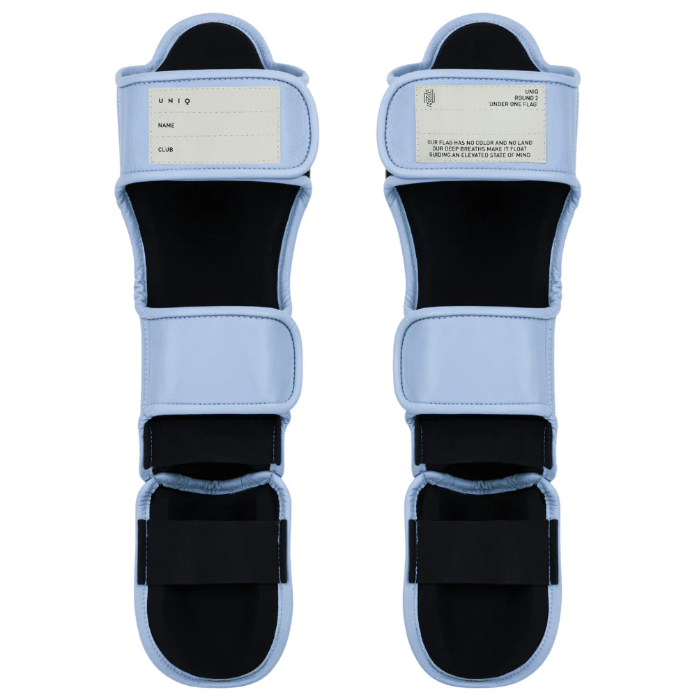UNIQ Classic 'Light' Shin Guards Blue - Image 2